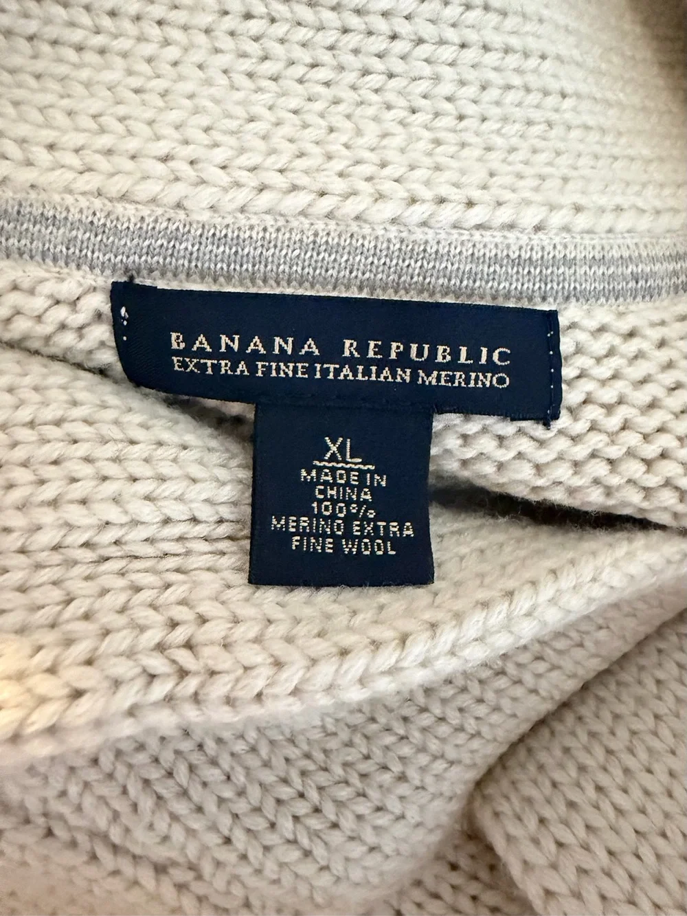 Banana Republic Men’s XL Extra Fine Italian Merino Wool Shawl Sweater Neutral